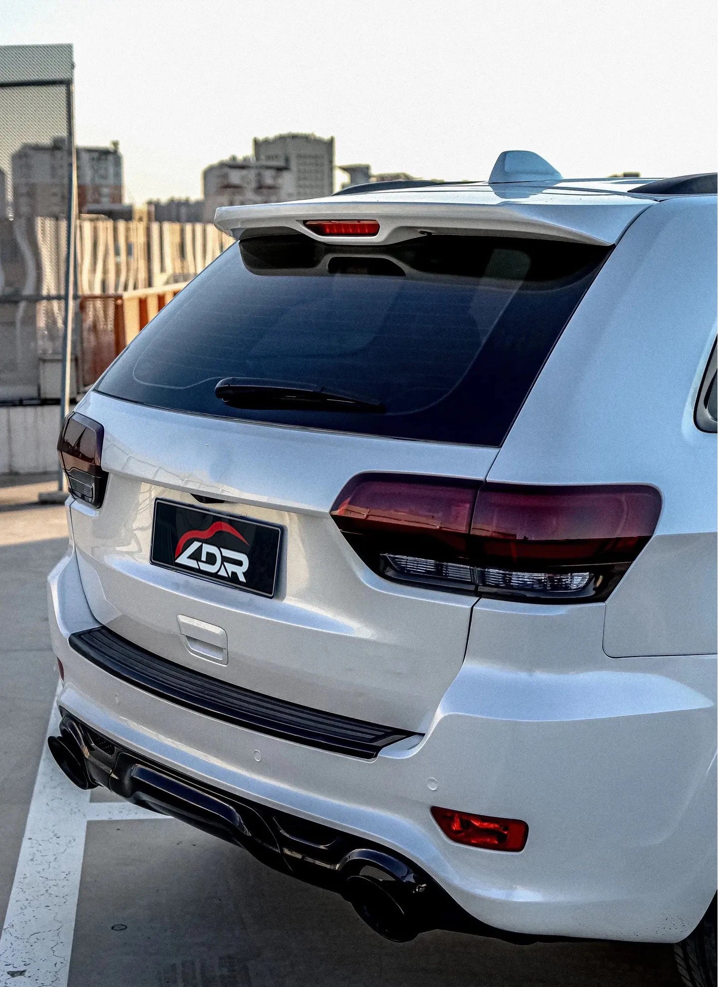 Bodykit for Jeep Grand Cherokee 2014-2021 Upgrade to 2022 SRT-8 Kit High Quality Hood Bonnet Bumper Grill Car Accessories