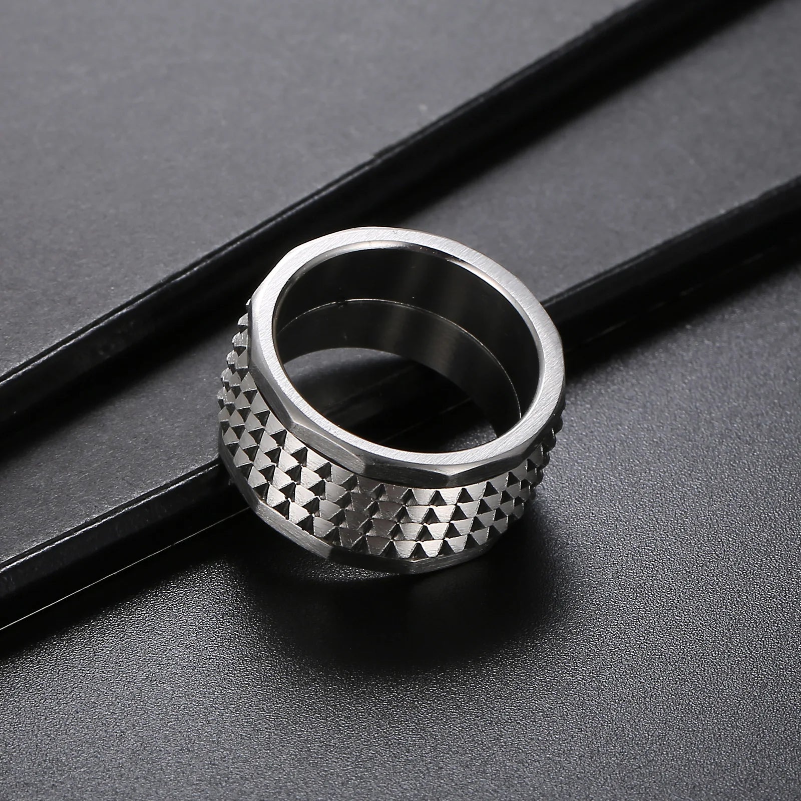Fongten 12mm Rivet Pyramid Rings For Women Men Stainless Steel Hip Hop Anillos Hombres Classic Charm Ring Jewelry Christmas Gift
