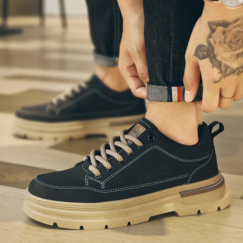 Men Leather Casual Shoes Outdoor Thick Sole Men Work Boots Comfortable Walking Sports Shoes for Men Designer Anti-Slip Men Shoes