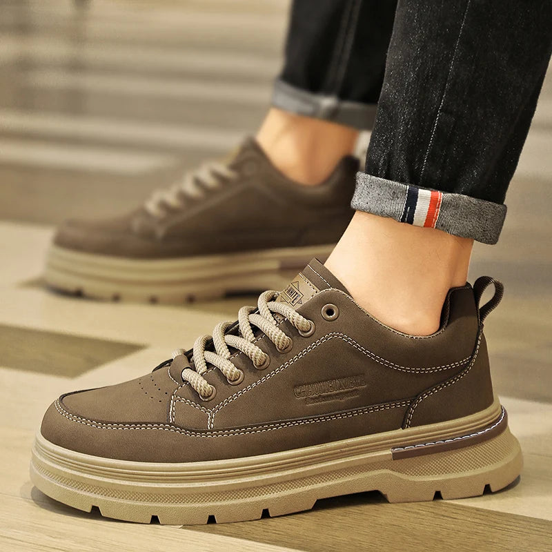 Men Leather Casual Shoes Outdoor Thick Sole Men Work Boots Comfortable Walking Sports Shoes for Men Designer Anti-Slip Men Shoes