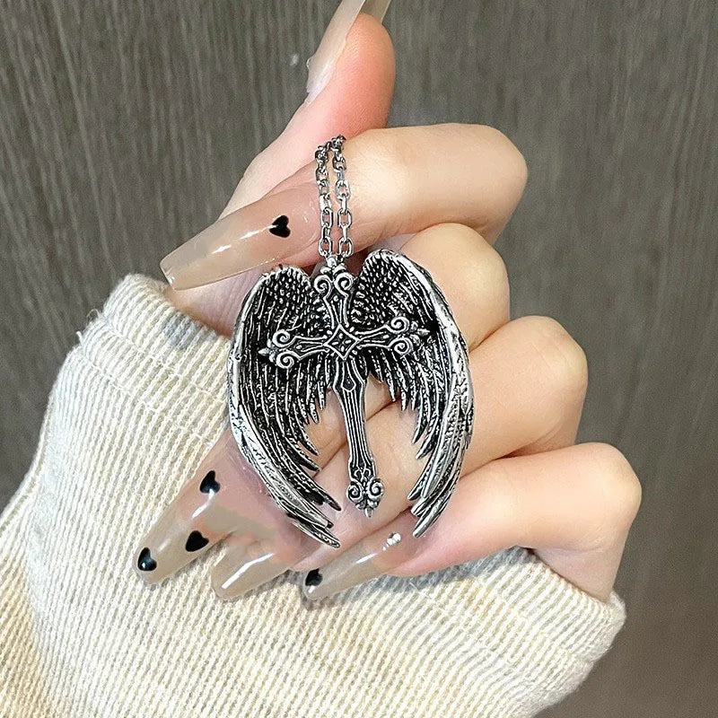 Collier Femme Medusa Pendant Gothic Ancient Greek Snake Necklace Para Hombre Femme Cadeau