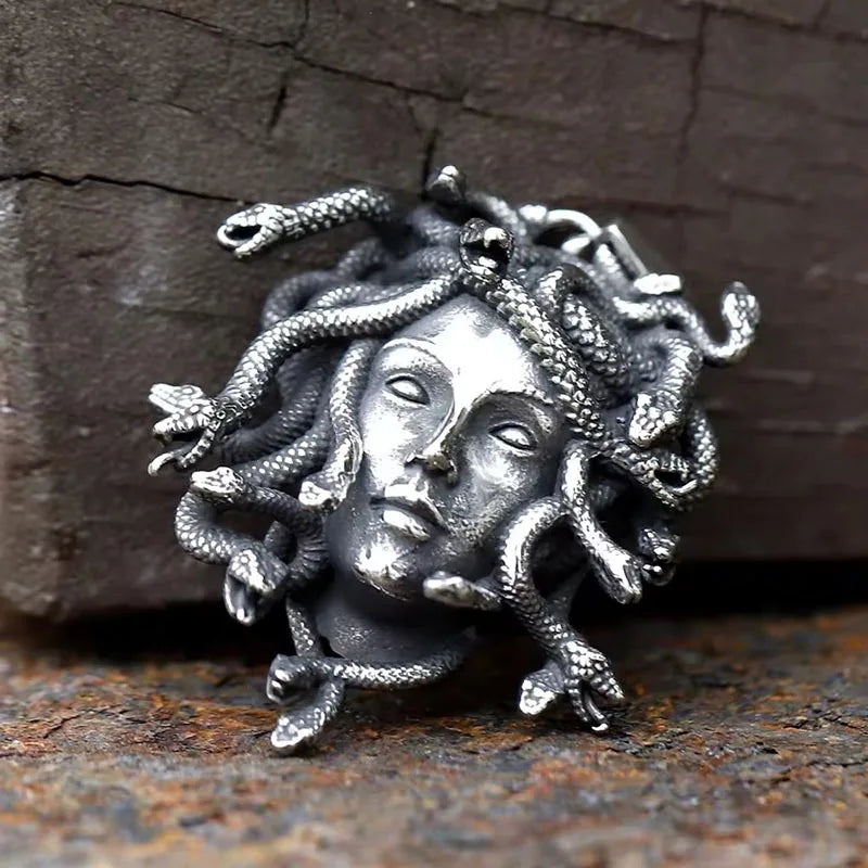 Collier Femme Medusa Pendant Gothic Ancient Greek Snake Necklace Para Hombre Femme Cadeau