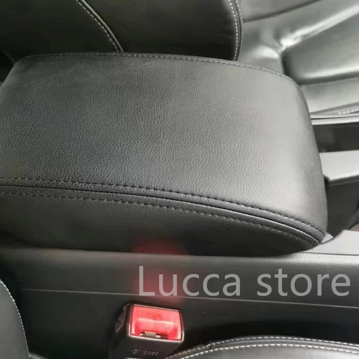 For SKODA KODIAQ SKODA KAROQ 17-22 Accessories Leather suede warp Central Armrest Box Protection Sleeve Decoration modification