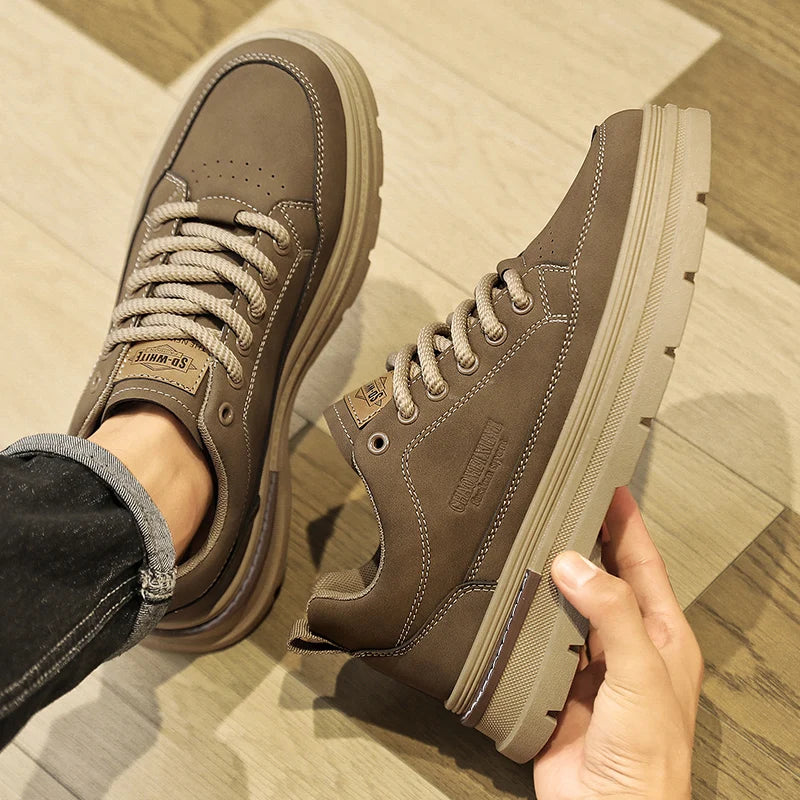 Men Leather Casual Shoes Outdoor Thick Sole Men Work Boots Comfortable Walking Sports Shoes for Men Designer Anti-Slip Men Shoes