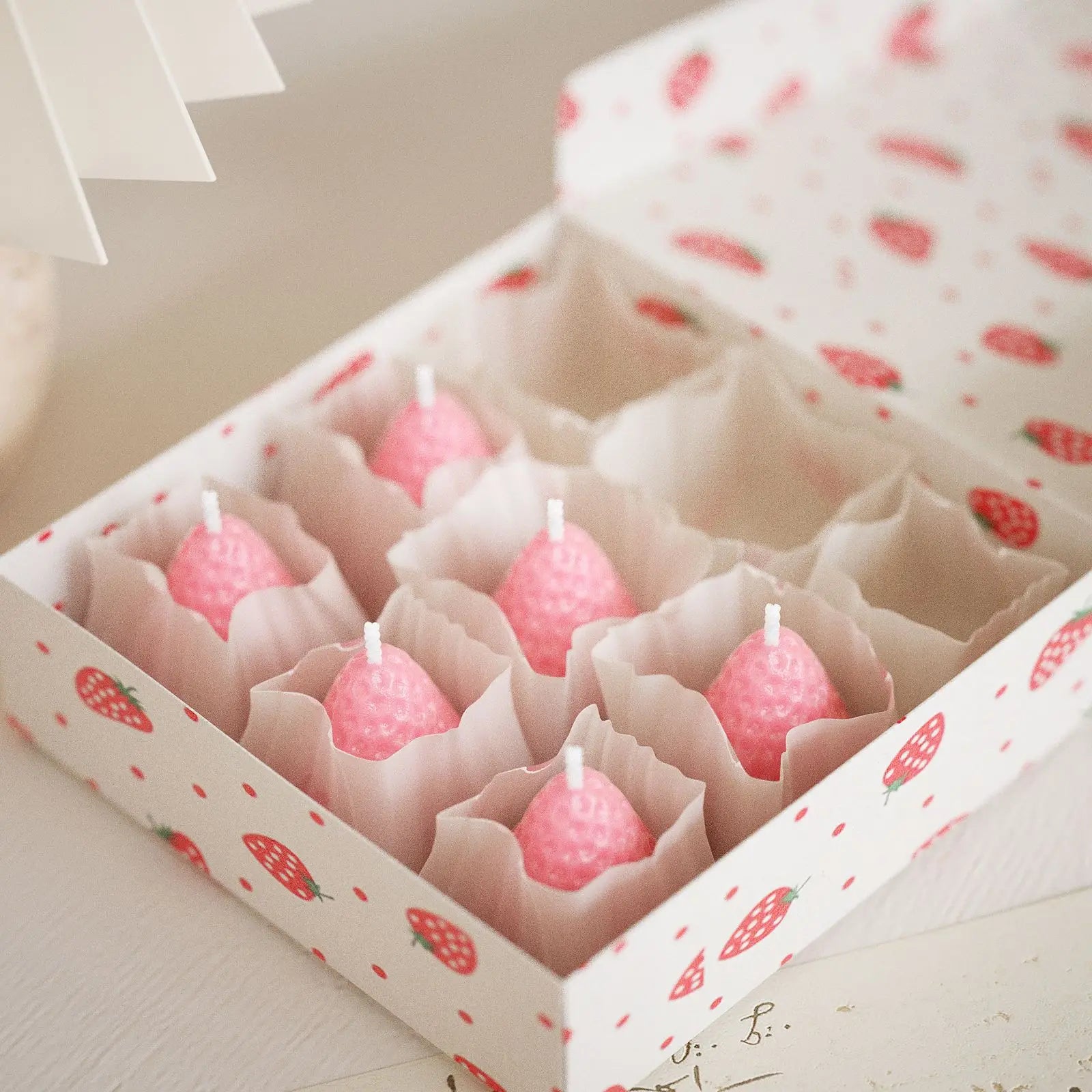 3D Strawberry Aromatherapy Candle Silicone Mold DIY Handmade Romantic Scented for Valentine's Day Party Home Decor Birthday Gift