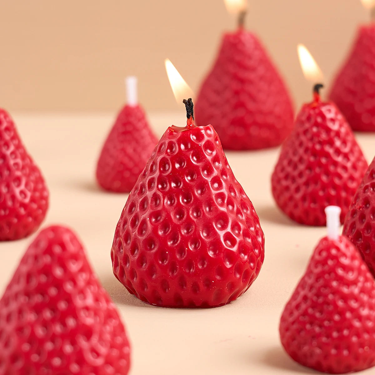 3D Strawberry Aromatherapy Candle Silicone Mold DIY Handmade Romantic Scented for Valentine's Day Party Home Decor Birthday Gift