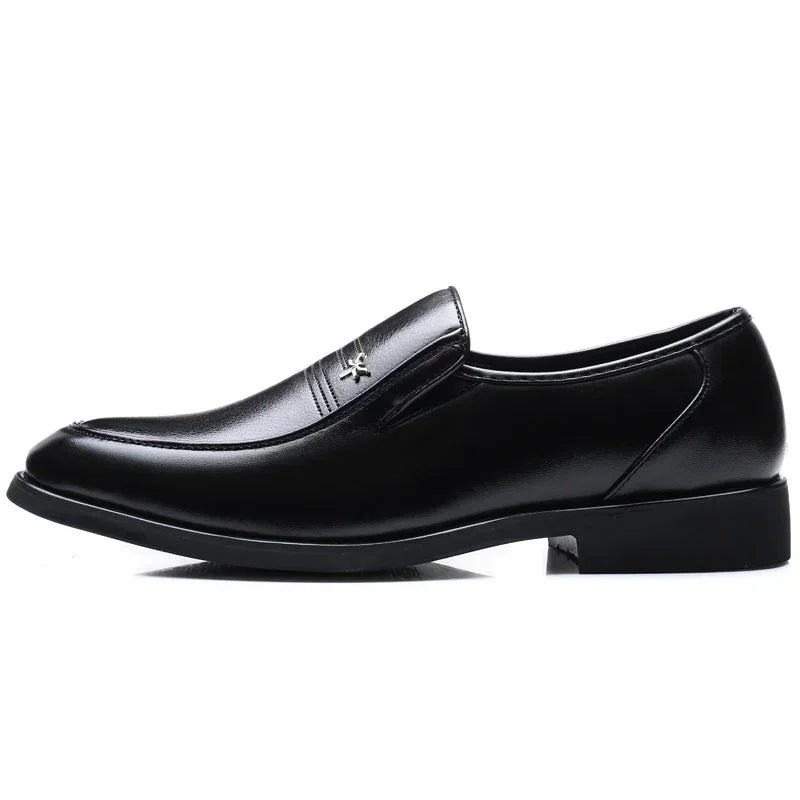 High Quality Leather Men Casual Shoes Light Formal Men Dress Shoes Comfortable Men Loafers Breathable Slip on Men Driving Shoes