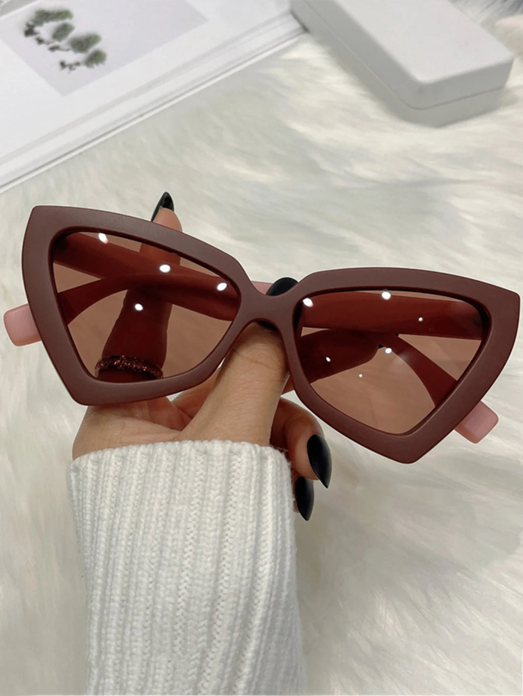 New Vintage Triangle Polygon Sunglasses Women Men Vintage Glasses Retro Cat Eye Sun Glasses Female Male Eyewear Eye Glasses