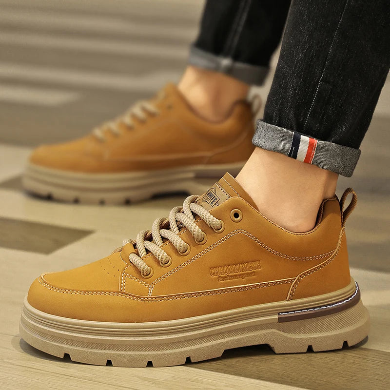 Men Leather Casual Shoes Outdoor Thick Sole Men Work Boots Comfortable Walking Sports Shoes for Men Designer Anti-Slip Men Shoes