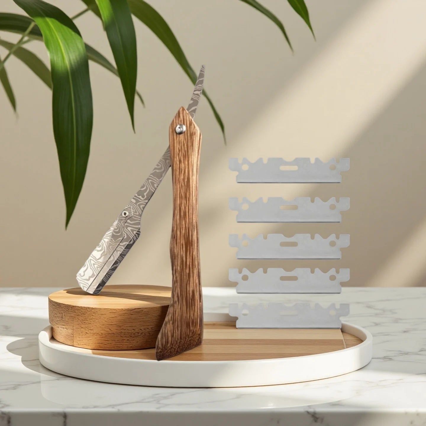 Men Professional  Barber Straight Edge Razor with 5 Blades Men's Manual Shaver Salon Quality Razor (Wooden)