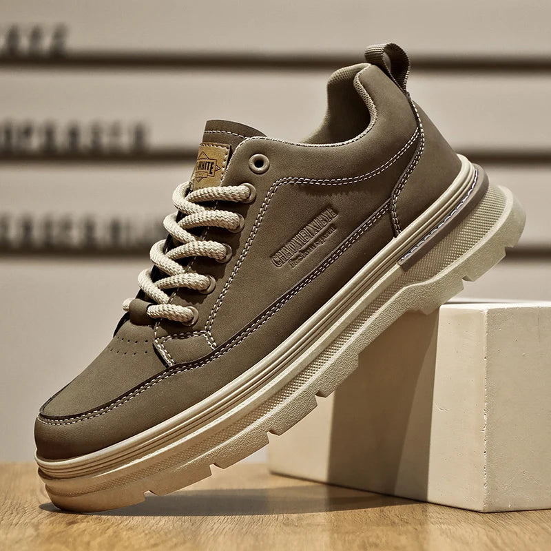 Men Leather Casual Shoes Outdoor Thick Sole Men Work Boots Comfortable Walking Sports Shoes for Men Designer Anti-Slip Men Shoes