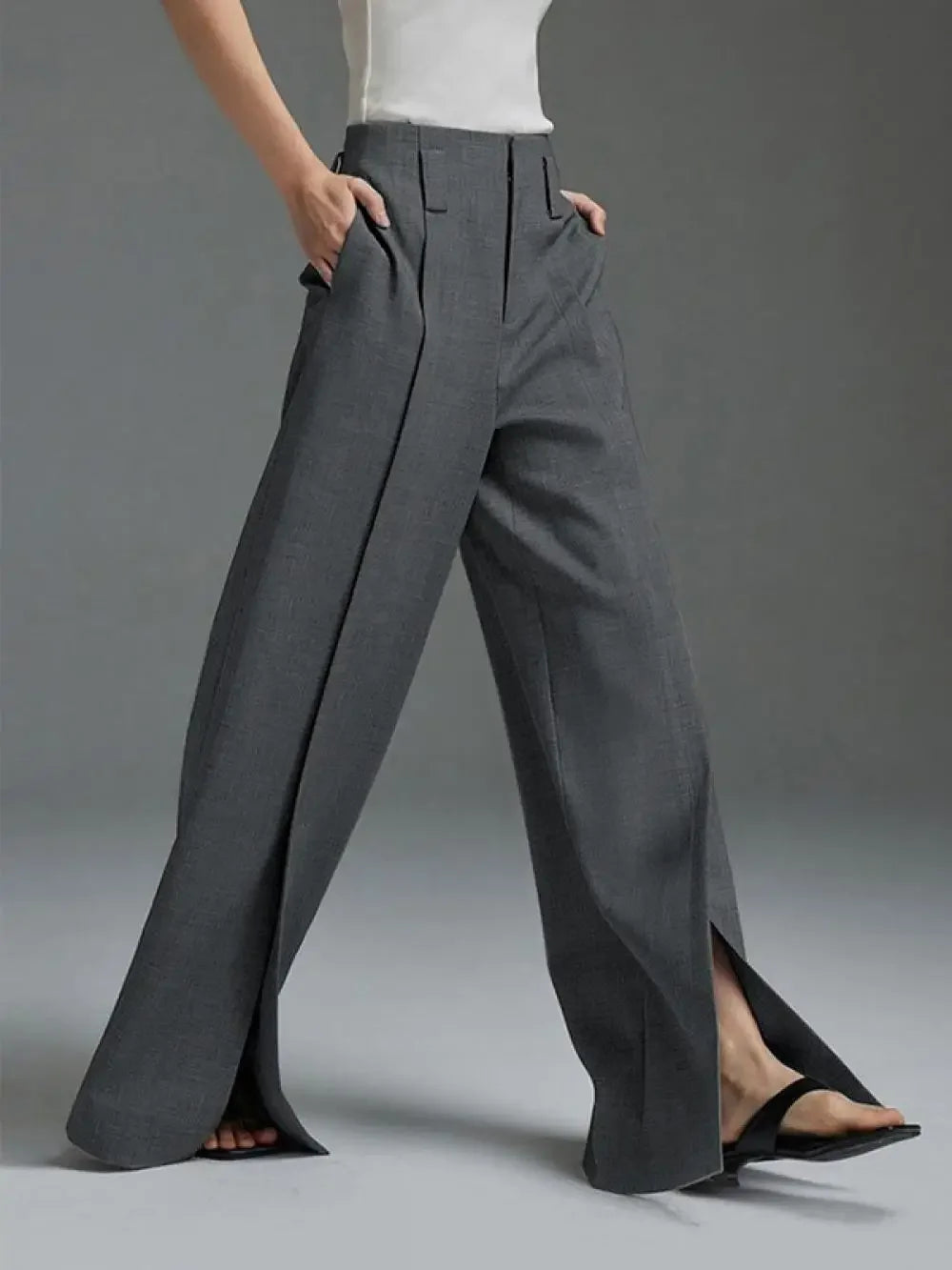 Yeezzi Urban Female Business Suit Pants 2025 New Fashion Black White Loose Straight Pant High-Waist Pleated Split-Front Trousers