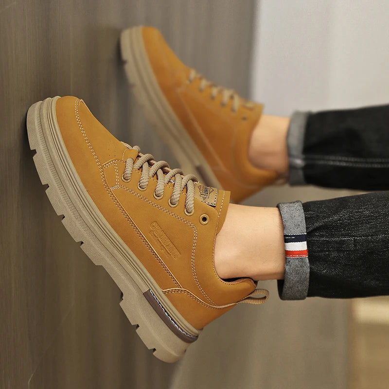 Men Leather Casual Shoes Outdoor Thick Sole Men Work Boots Comfortable Walking Sports Shoes for Men Designer Anti-Slip Men Shoes