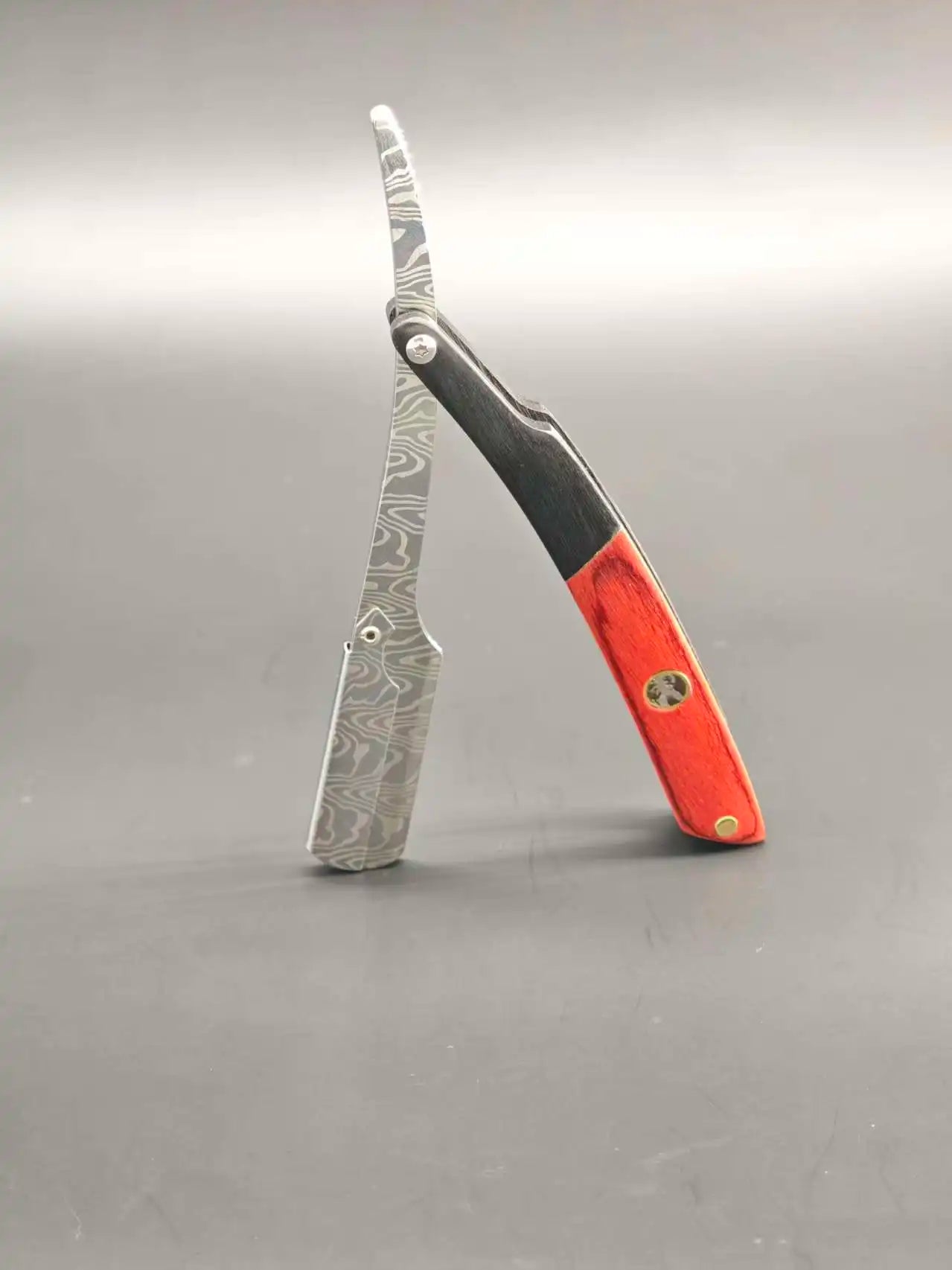 Men Professional  Barber Straight Edge Razor with 5 Blades Men's Manual Shaver Salon Quality Razor (Wooden)