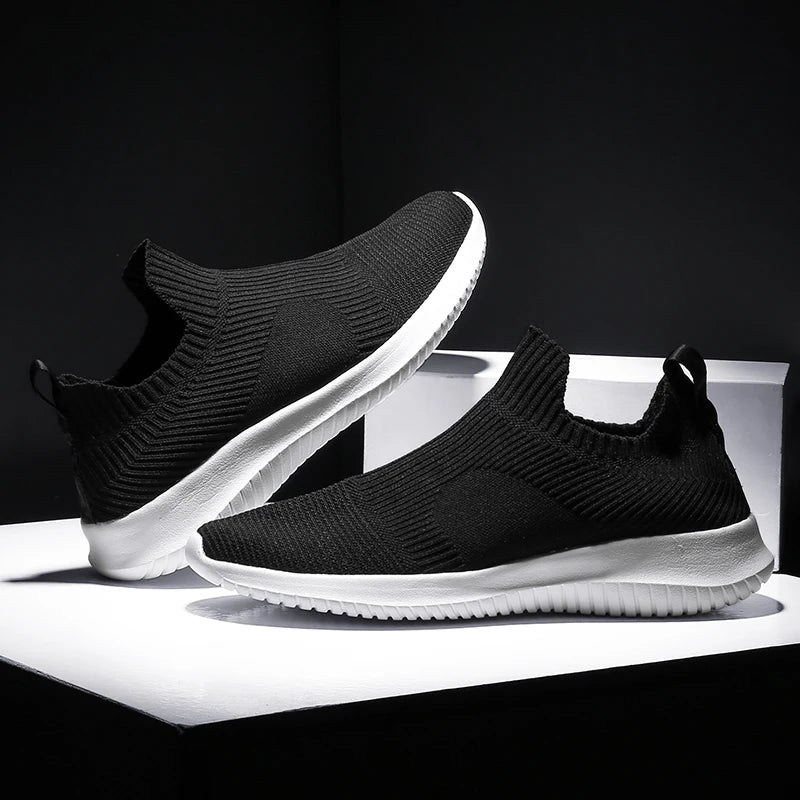Summer Fashion Men Sneakers Breathable Men Fashion Shoes Slip On Sneakers For Men Cheap Men Loafers Shoes Without Laces
