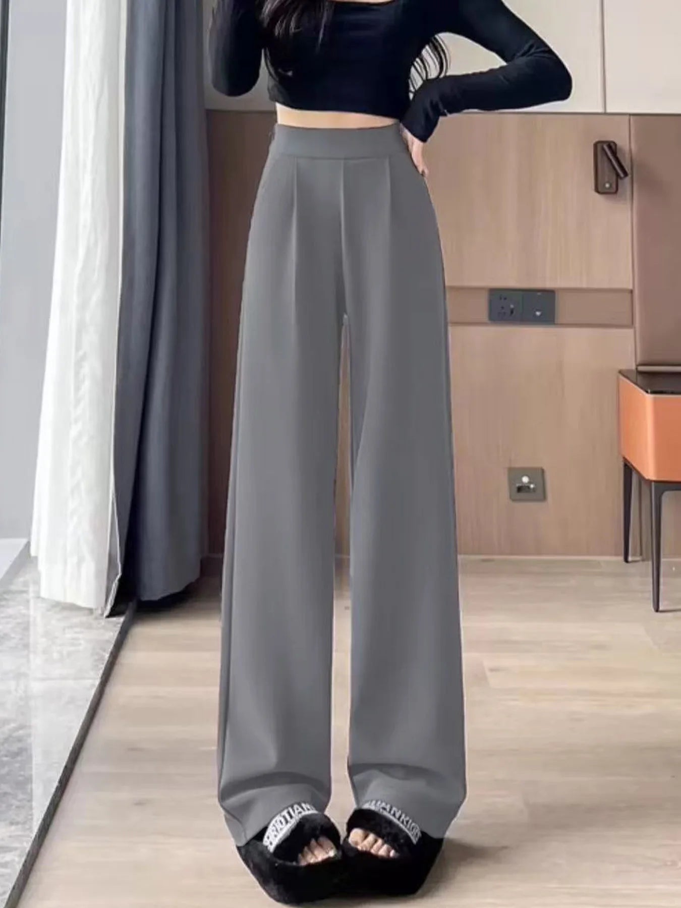 Women's suit pants with a high-quality drape, straight-leg casual style in black/gray, narrow to wide version, slimming and comf